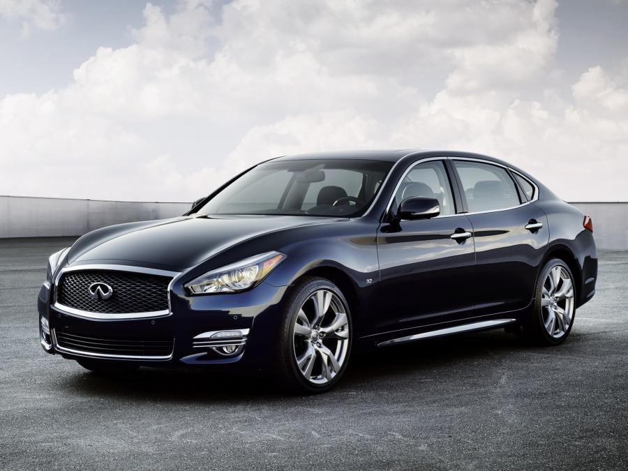 Infiniti Q70L 3.7 2015 года  (фото 2 из 15)